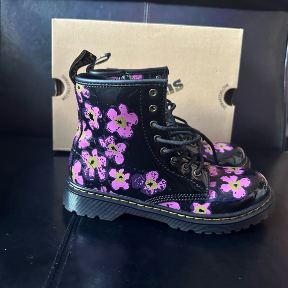 Dr. Martens Floral Combat Boots - Picture 3 of 5